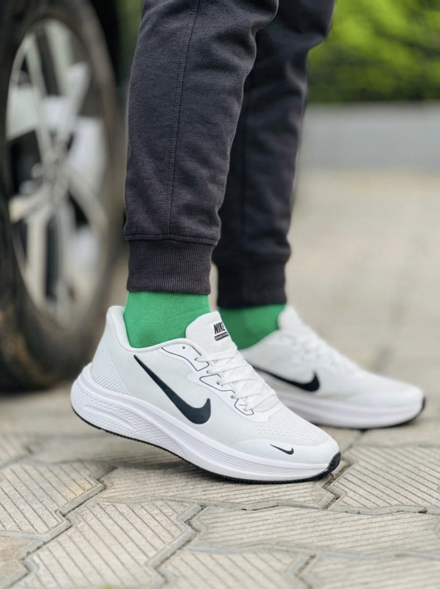 Nike Zoom Structure White Black