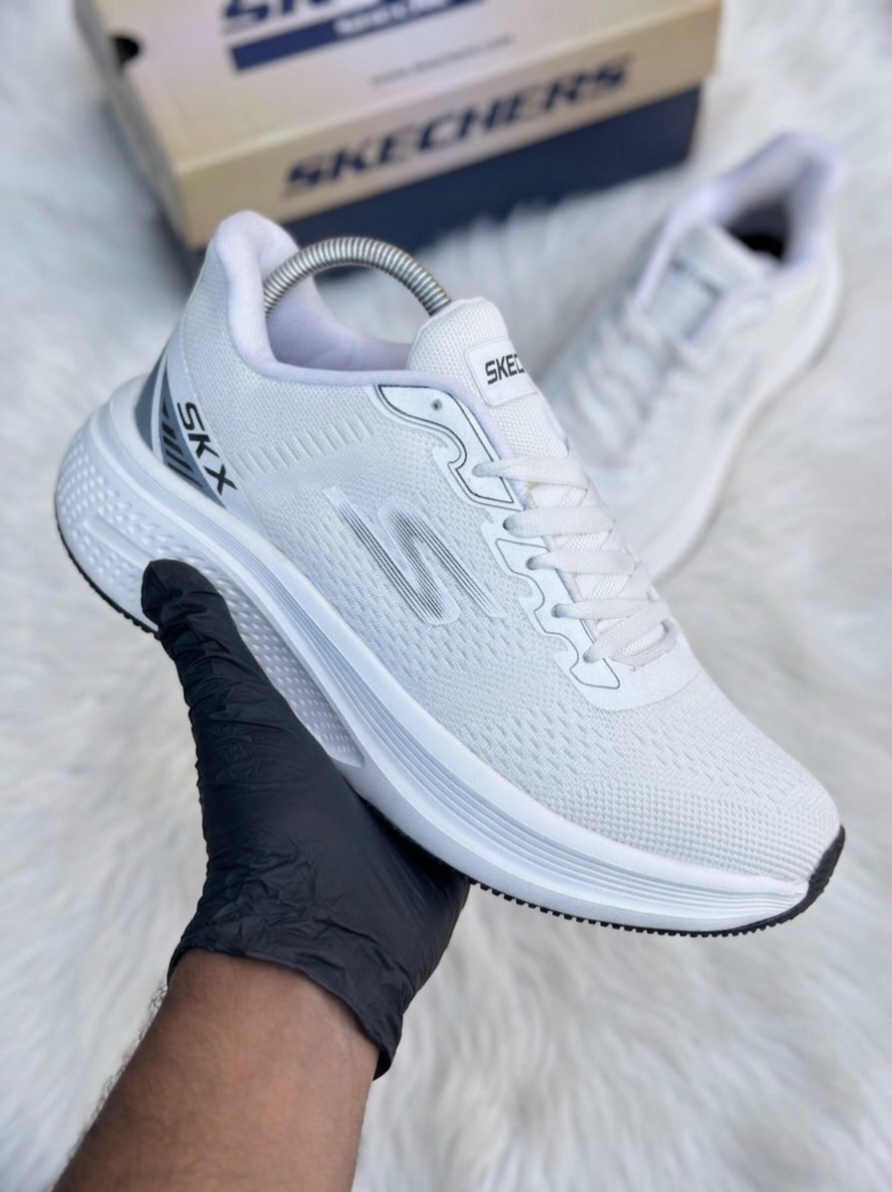 Skechers SKX White